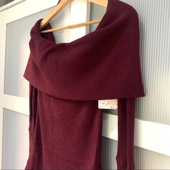 NWT Free People snowbunny off shoulder sweater - Picture 7 of 8